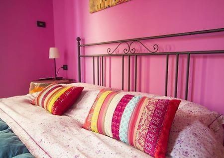 Ghiro Ghiotto Bed & Breakfast Pietra Ligure Exterior foto