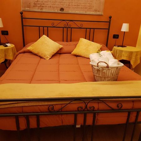 Ghiro Ghiotto Bed & Breakfast Pietra Ligure Exterior foto