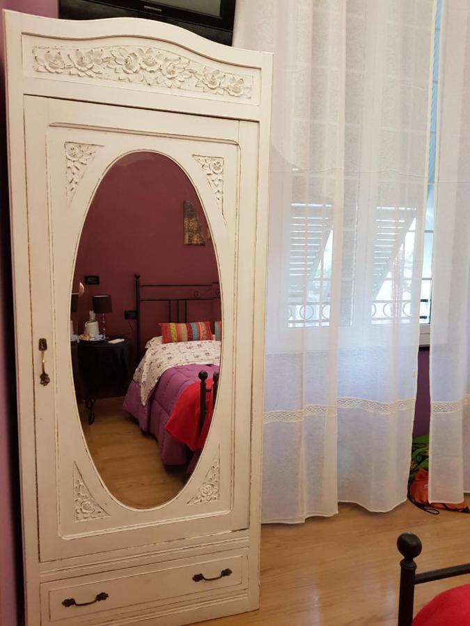 Ghiro Ghiotto Bed & Breakfast Pietra Ligure Exterior foto