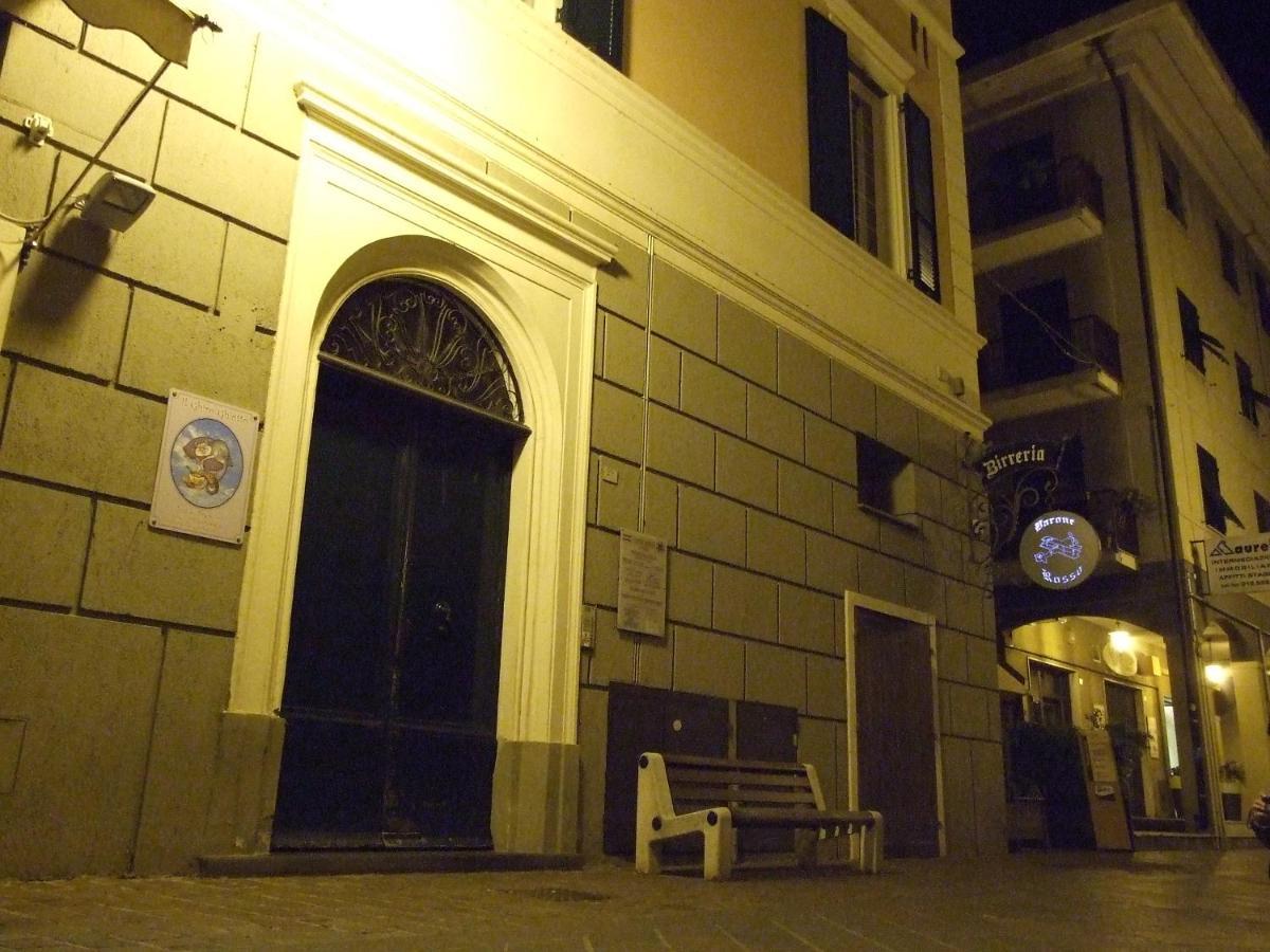 Ghiro Ghiotto Bed & Breakfast Pietra Ligure Exterior foto
