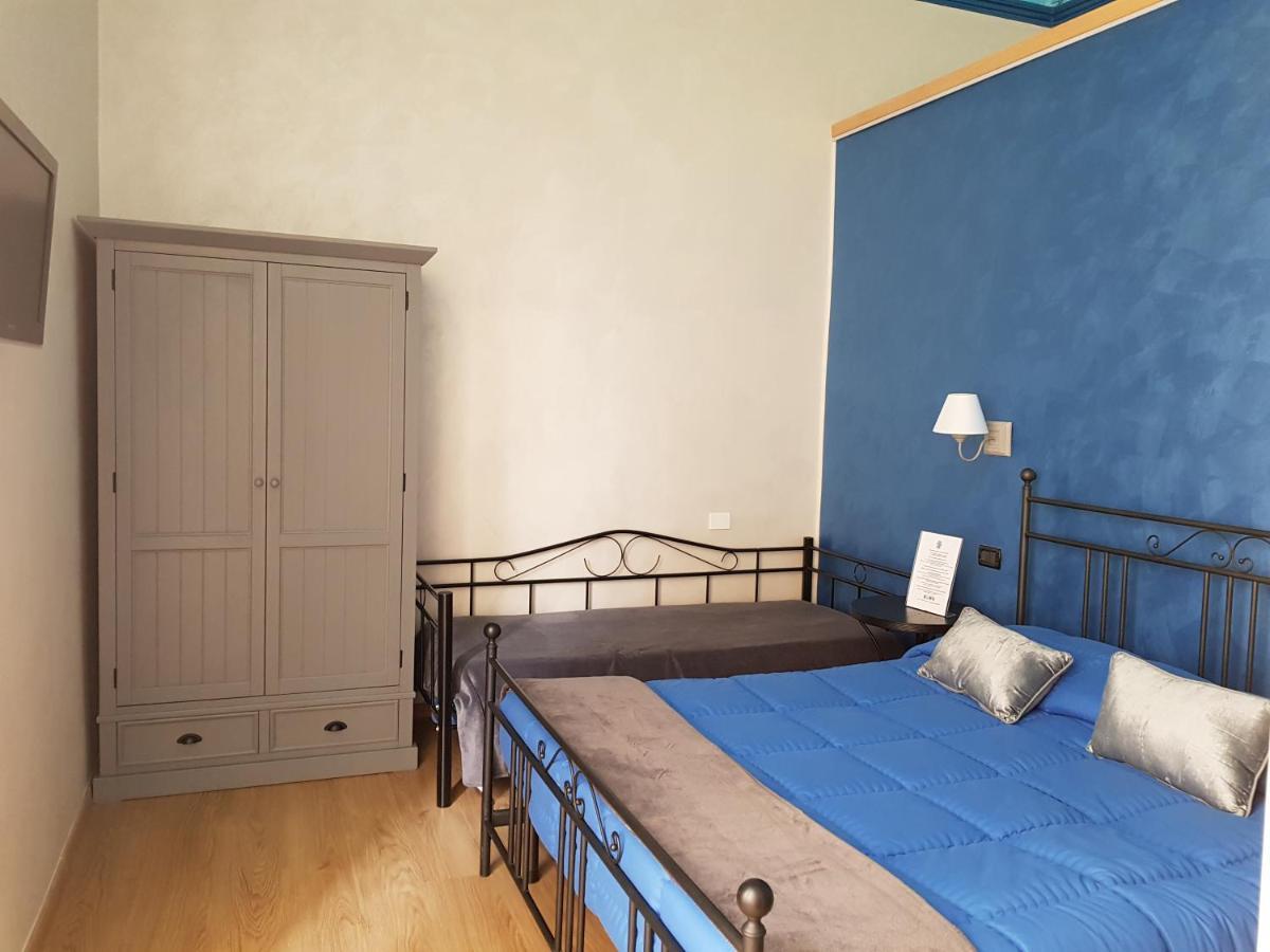 Ghiro Ghiotto Bed & Breakfast Pietra Ligure Exterior foto
