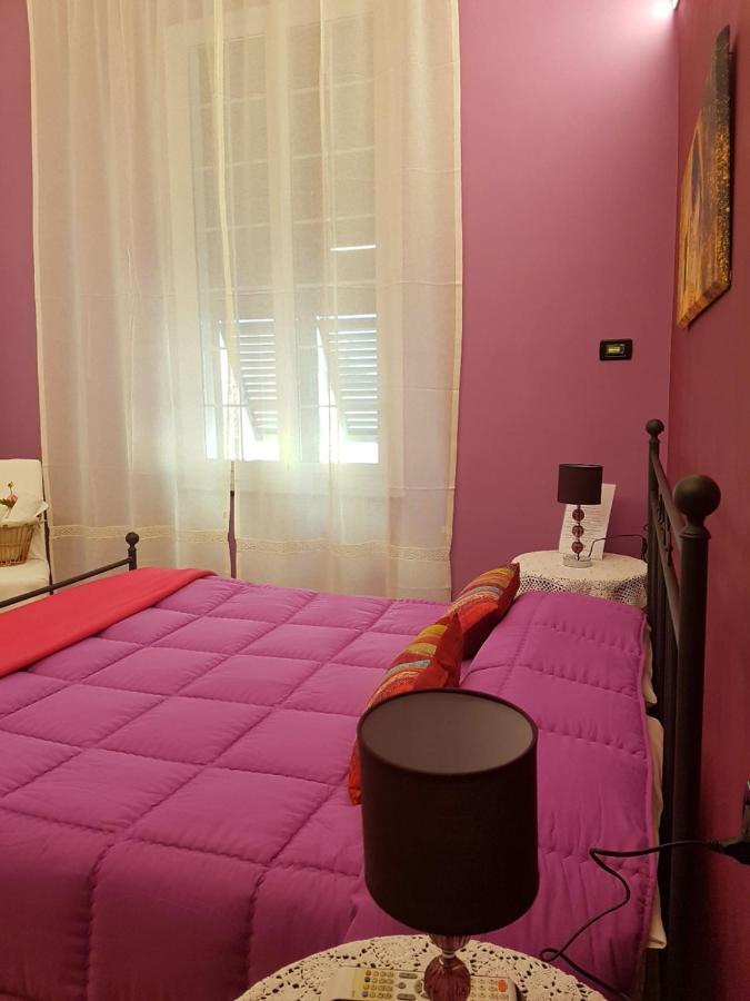 Ghiro Ghiotto Bed & Breakfast Pietra Ligure Exterior foto